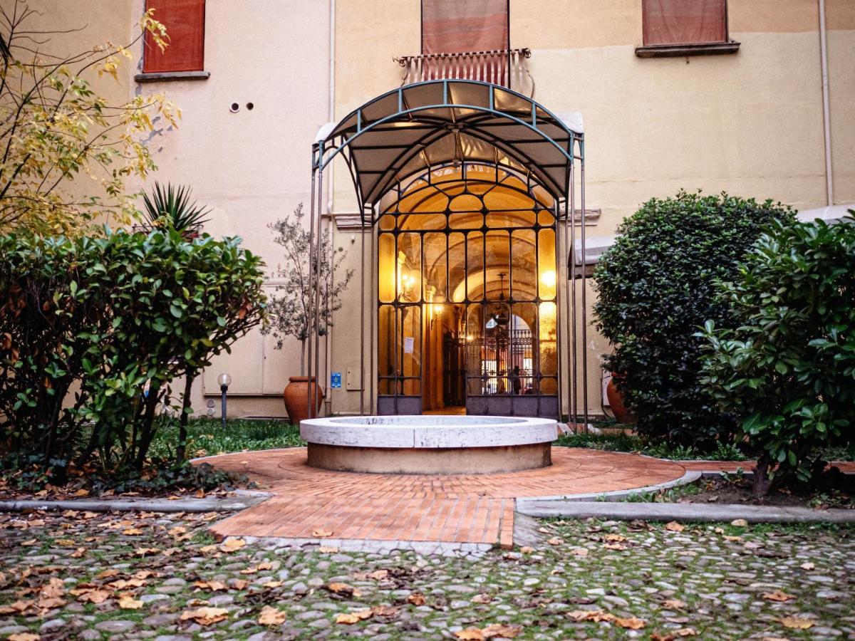 Atelier Pallavicini Suites Болонья Экстерьер фото